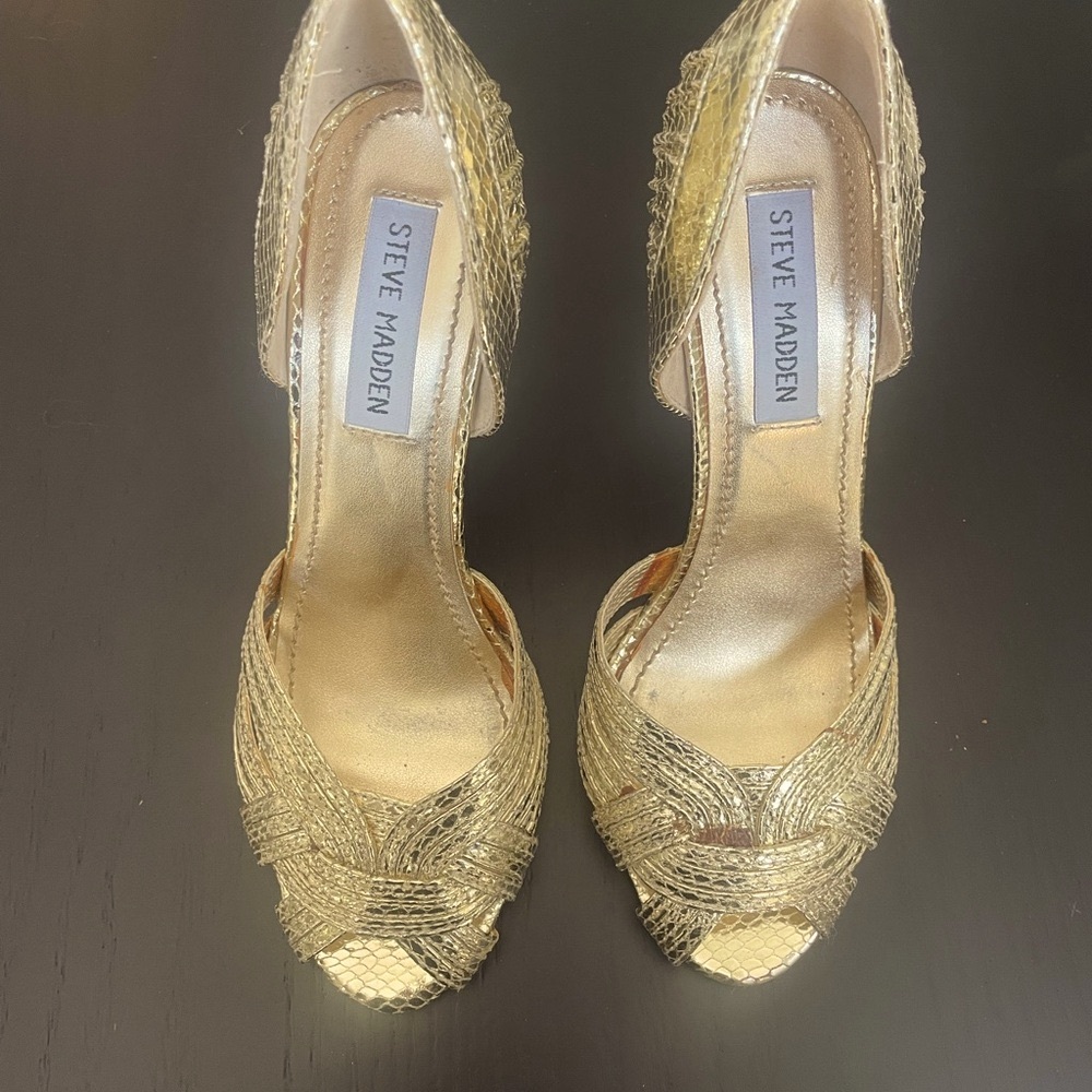 Steve Madden Gold Textured Heels